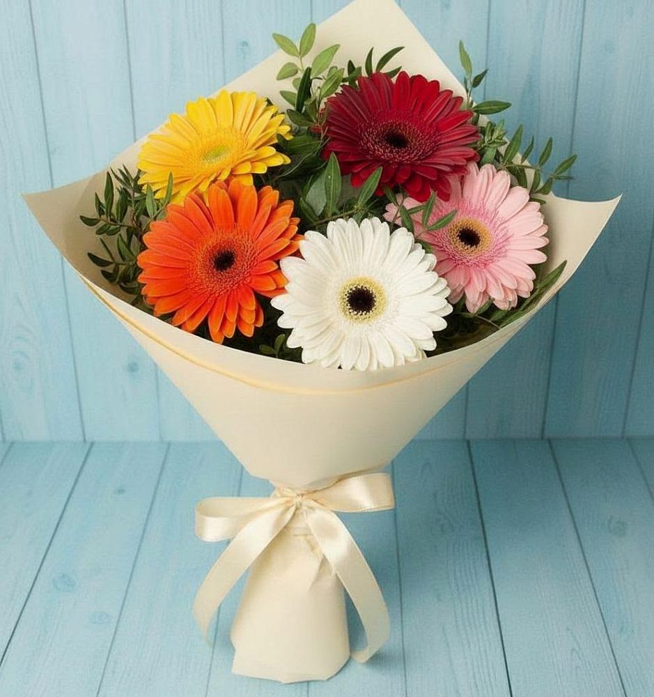 Букет праздник в Междуреченске Букет цветов из: Герберы в Междуреченске