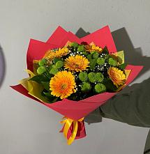 Букет восход солнца в Междуреченске Букет цветов из:  Герберы и Хризантемы в Междуреченске