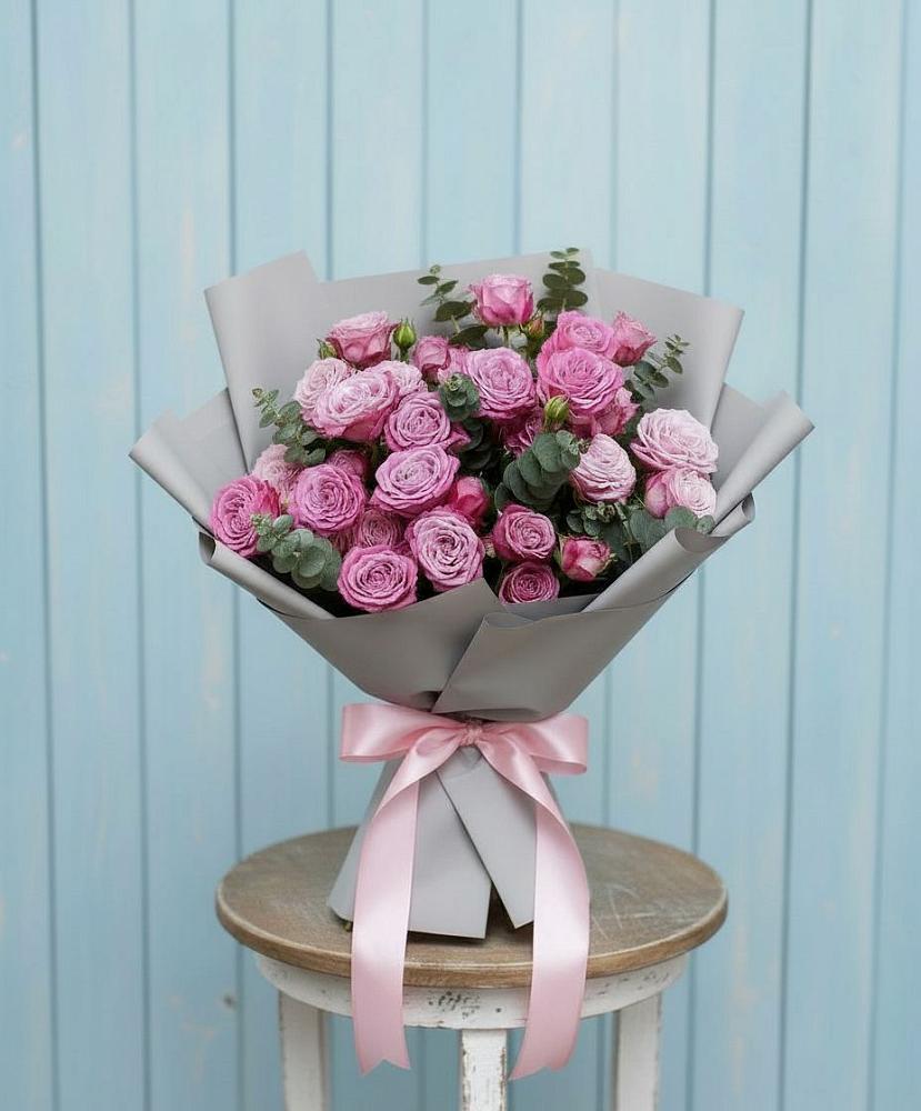 Композиция Яркий комплимент в Междуреченске Букет цветов из: Розы в Междуреченске