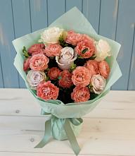 Букет влюбленный романтик в Междуреченске Букет цветов из:  Розы в Междуреченске