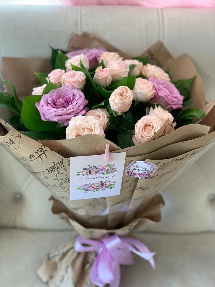 Букет розовая сирень в Междуреченске Букет цветов из: Розы в Междуреченске