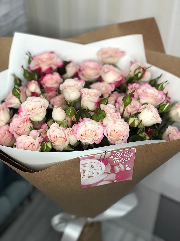 Букет теплый ветер в Междуреченске Букет цветов из: Розы в Междуреченске