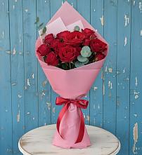 Букет красный бархат в Междуреченске Букет цветов из:  Розы в Междуреченске