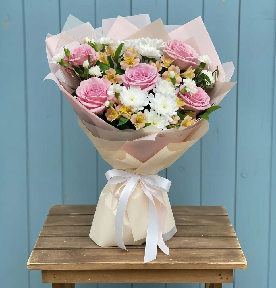 Букет французская меренга в Междуреченске Букет цветов из: Гвоздики, Орхидеи и Розы в Междуреченске