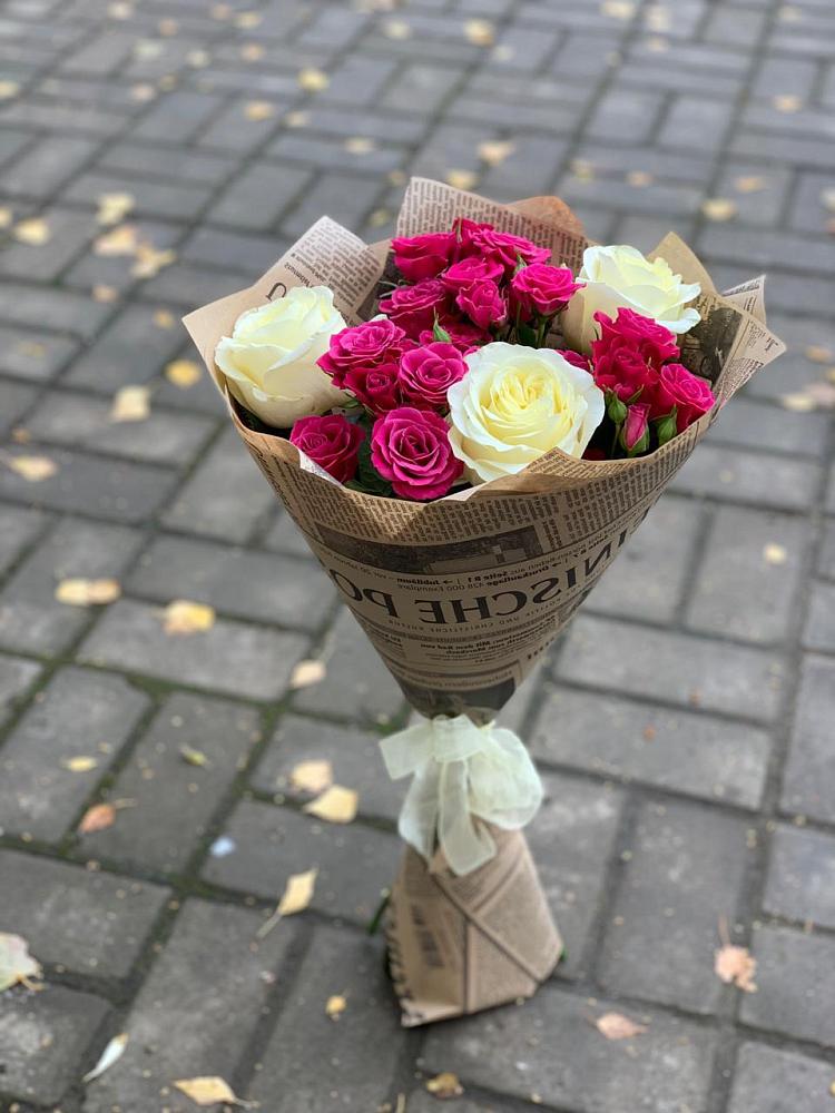 Букет Удивительный из роз в Междуреченске Букет цветов из: Розы в Междуреченске